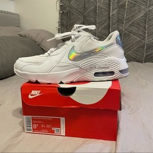 Women’s Nike Air Max Excee (size 8 1/2 women’s)
